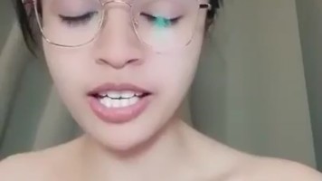 Bokep Indo Host Cantik Kacamata Omek Manjah