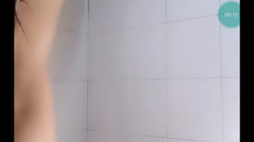 Bokep Indo Pinky Aka Ms Colmek Mandi Colok Meki