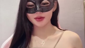 Tampil Binal Riskaa Makin Cakep Show Uting HOT51