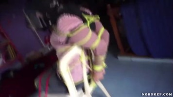 Bokep Indo Cewe Jilbab BDSM Pasrah Mau Diapain