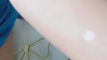 Si Cantik Pirang Mantan SPG Live Show Barbar