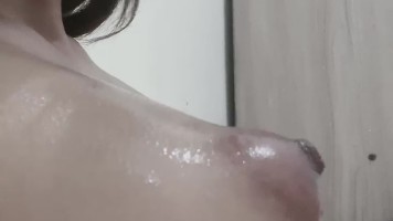 Kasih Oil Dedek Sevina Colmek Remas Tubuh Basah Dream